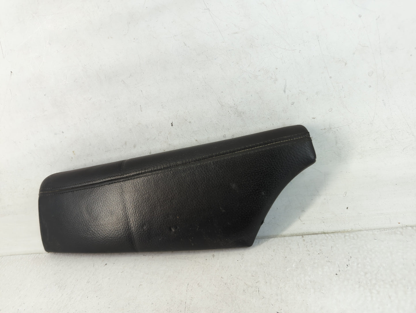 2017 Hyundai Elantra Center Console Armrest Cover Lid Fits OEM Used Auto Parts - Oemusedautoparts1.com
