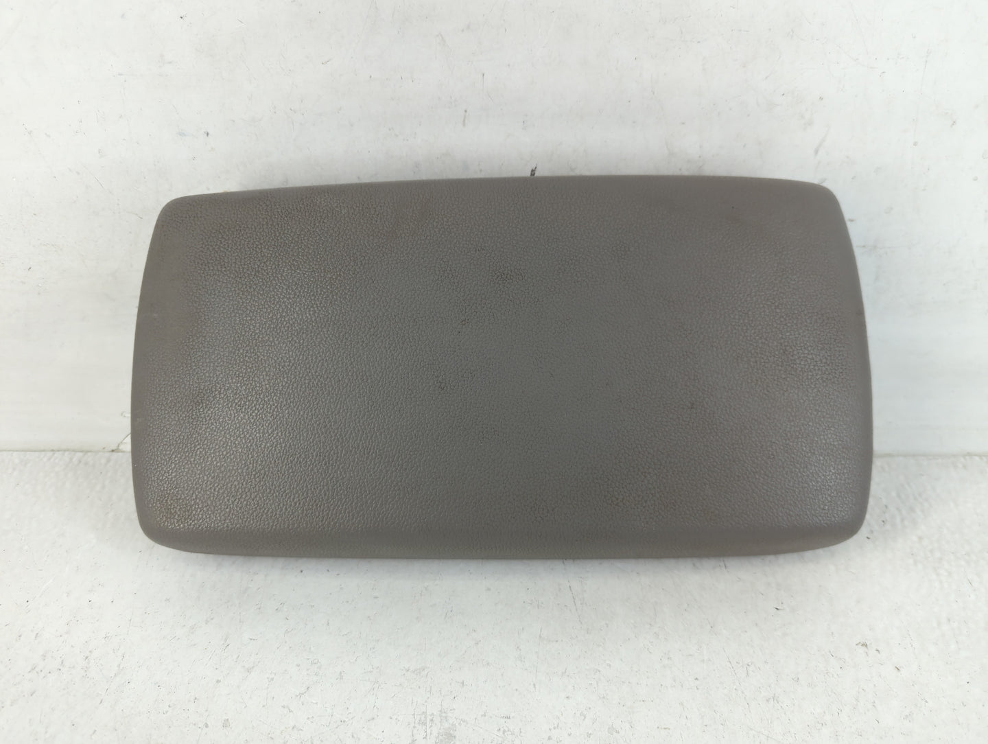 2017 Hyundai Elantra Center Console Armrest Cover Lid Fits OEM Used Auto Parts - Oemusedautoparts1.com
