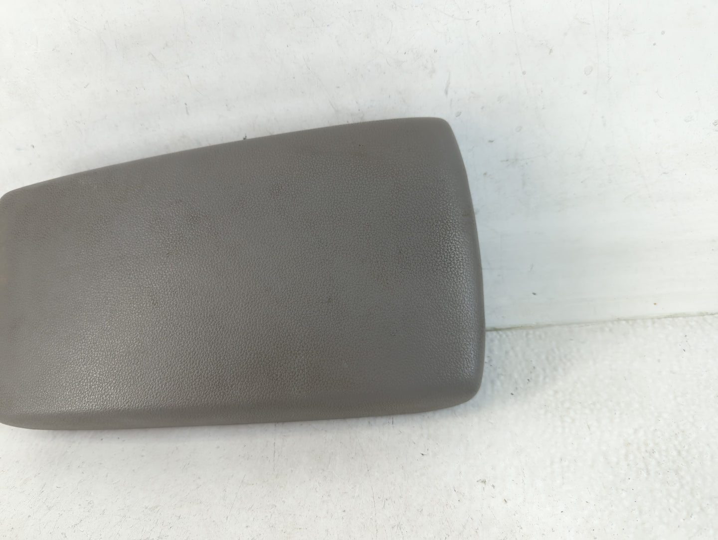 2017 Hyundai Elantra Center Console Armrest Cover Lid Fits OEM Used Auto Parts - Oemusedautoparts1.com