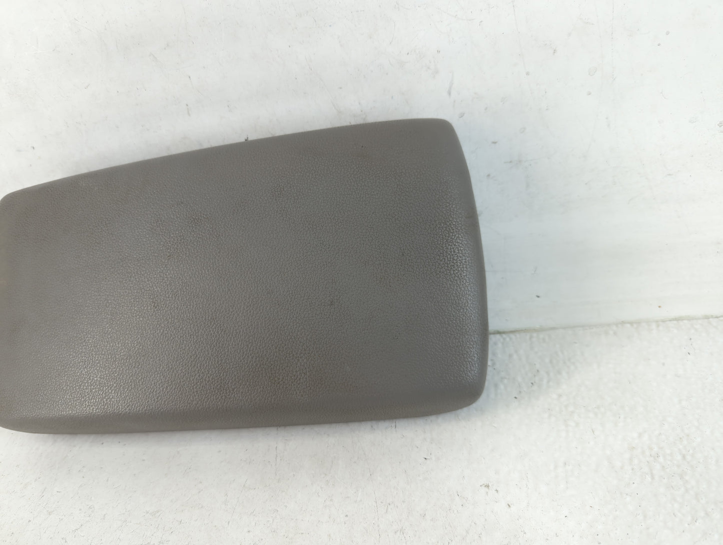 2017 Hyundai Elantra Center Console Armrest Cover Lid Fits OEM Used Auto Parts - Oemusedautoparts1.com