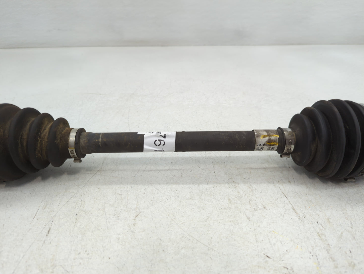 2017-2020 Hyundai Elantra Axle Shaft Front Driver Cv C/v - Oemusedautoparts1.com