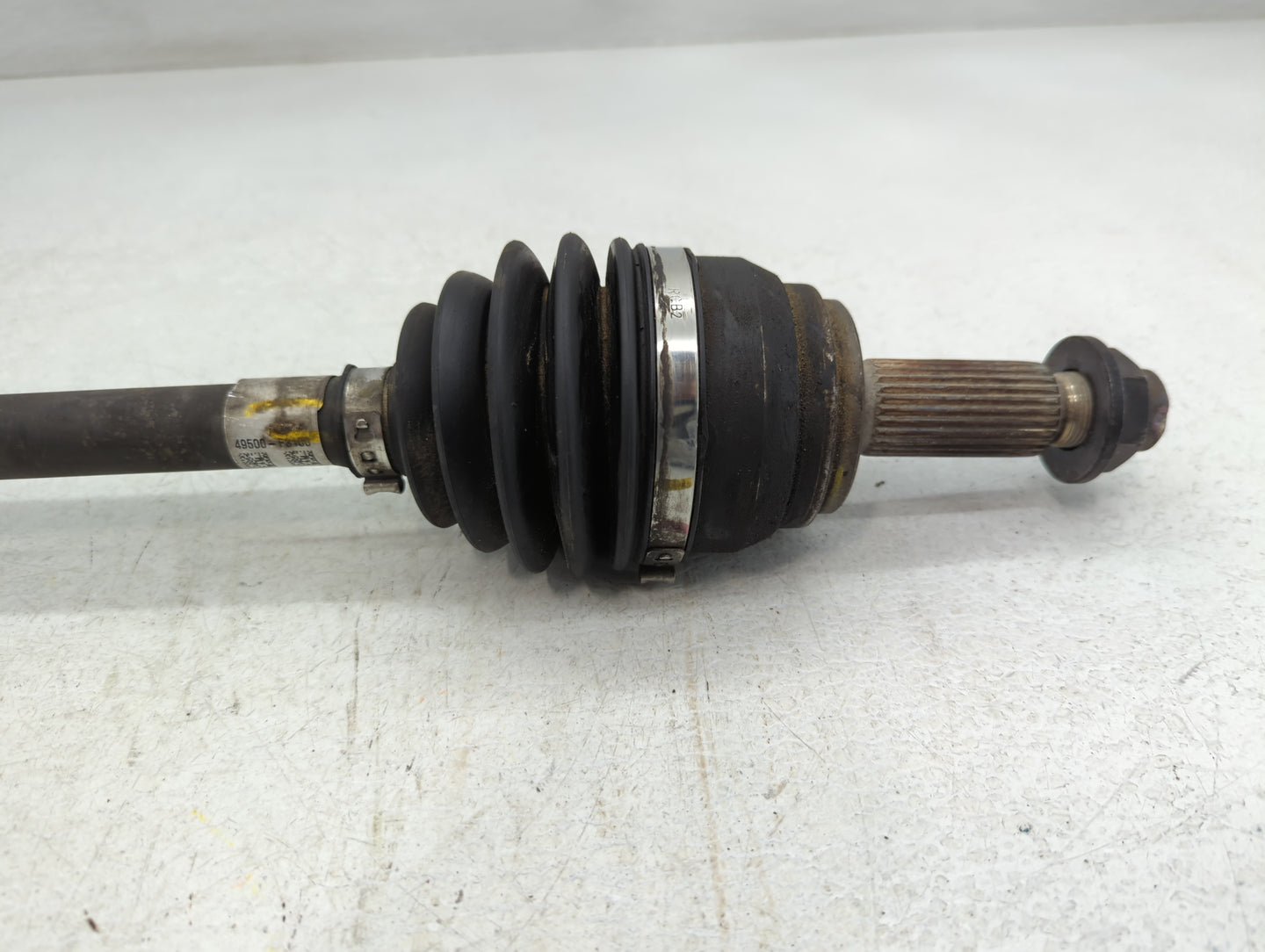 2017-2020 Hyundai Elantra Axle Shaft Front Driver Cv C/v - Oemusedautoparts1.com