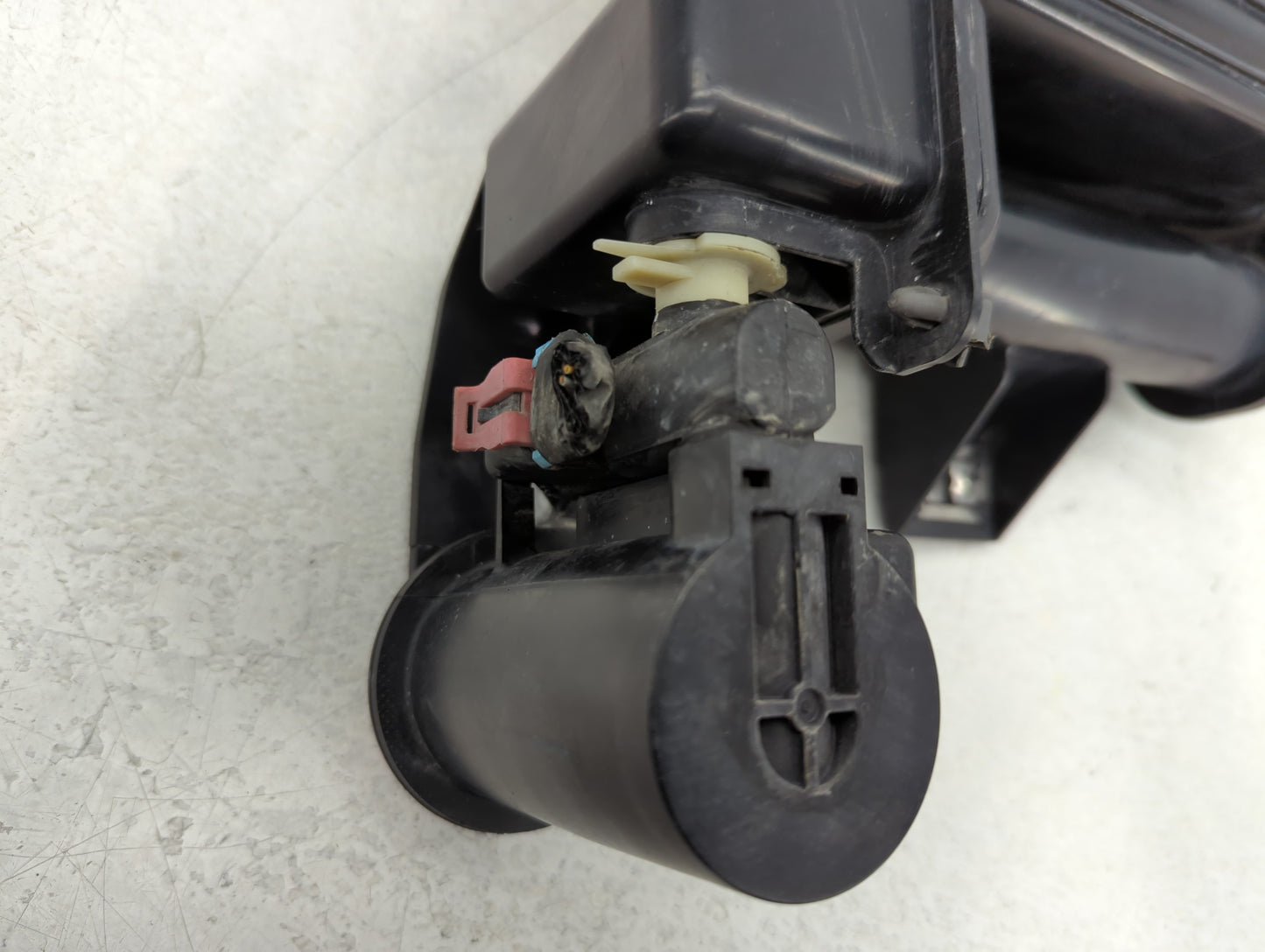 2017 Hyundai Elantra Fuel Vapor Charcoal Canister 761765 - Oemusedautoparts1.com