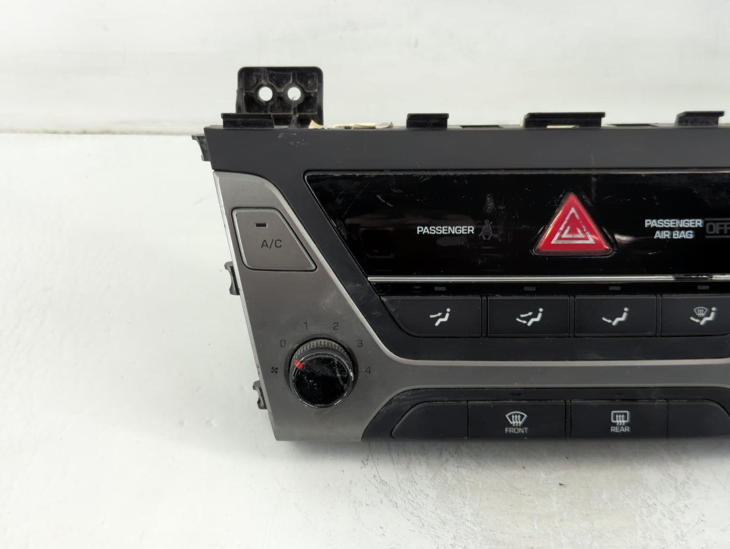 2017-2018 Hyundai Elantra Climate Control Module Temperature AC/Heater Replacement P/N:97250-F2XXX Fits Fits 2017 2018 OEM U