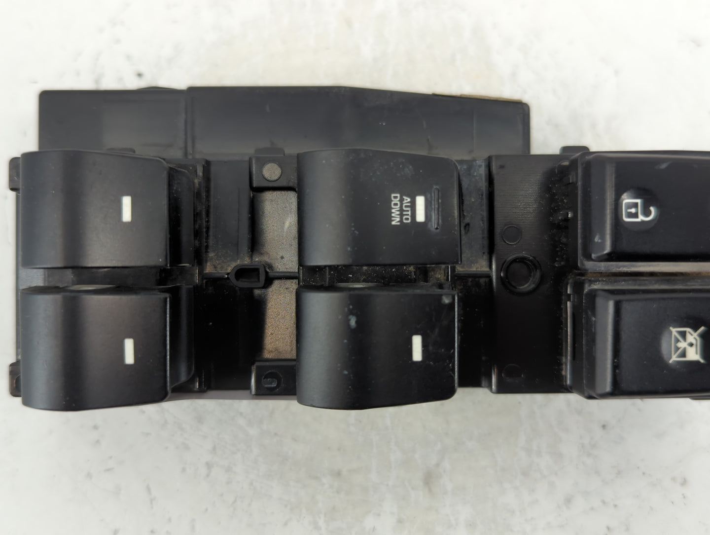 2017-2020 Hyundai Elantra Master Power Window Switch Replacement Driver Side Left P/N:93570-F2100 02 Fits Fits 2017 2018 201