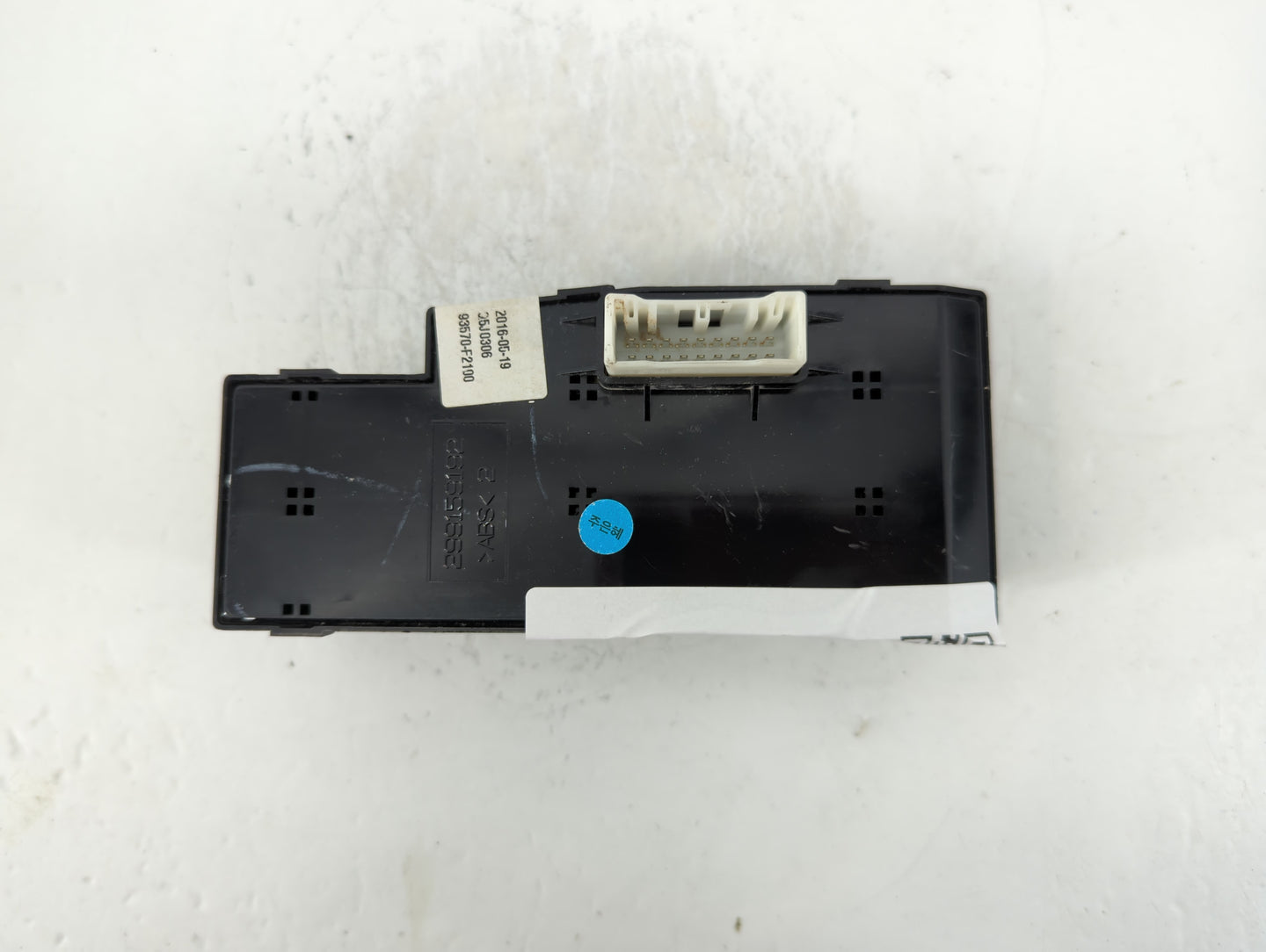 2017-2020 Hyundai Elantra Master Power Window Switch Replacement Driver Side Left P/N:93570-F2100 02 Fits Fits 2017 2018 201