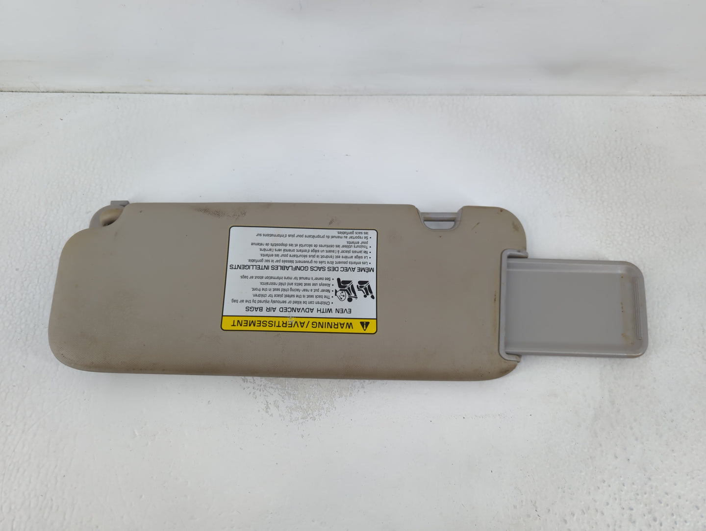 2017-2020 Hyundai Elantra Sun Visor Shade Replacement Passenger Right Mirror Fits Fits 2017 2018 2019 2020 OEM Used Auto Par