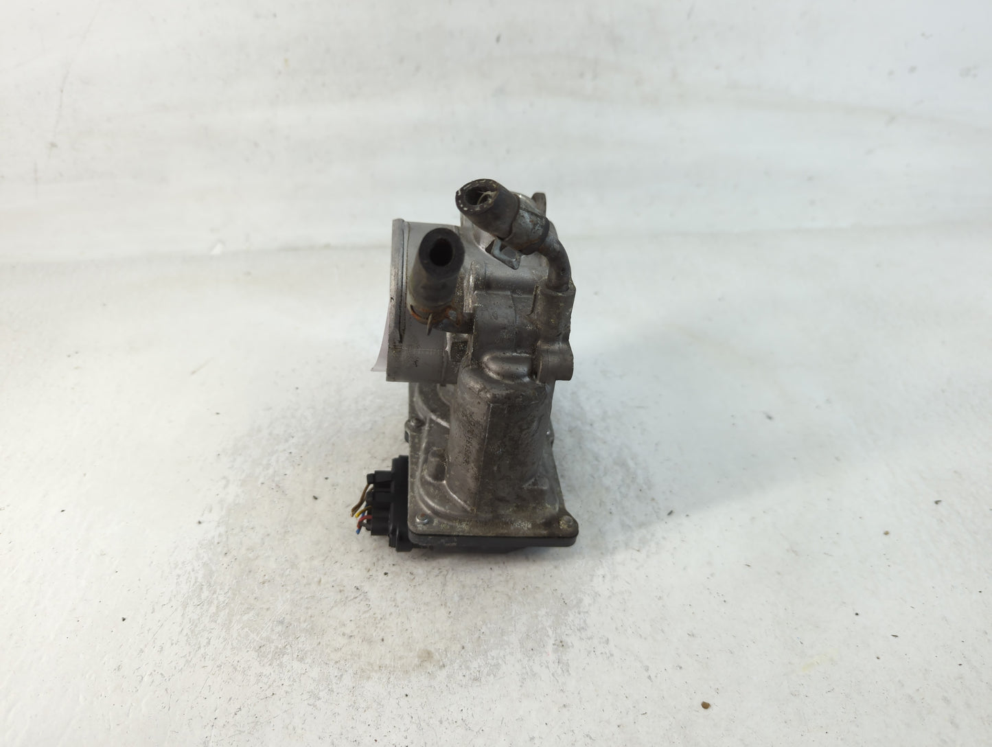 2011-2020 Hyundai Elantra Throttle Body P/N:35100-2E000 Fits Fits 2011 2012 2013 2014 2015 2016 2017 2018 2019 2020 2021 OEM