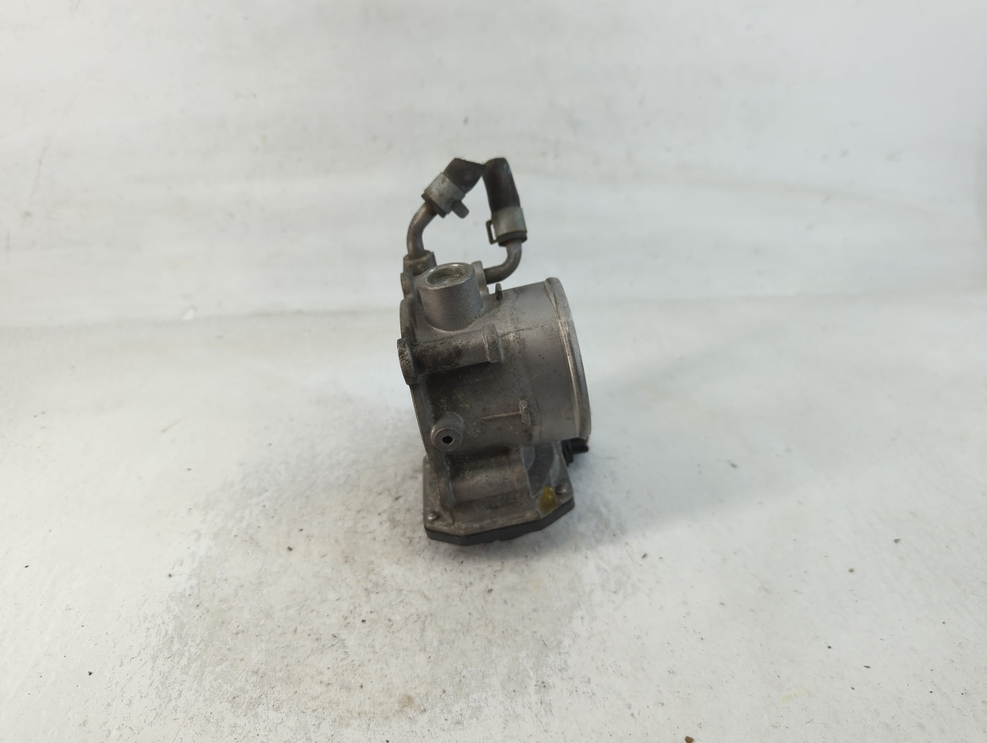 2011-2020 Hyundai Elantra Throttle Body P/N:35100-2E000 Fits Fits 2011 2012 2013 2014 2015 2016 2017 2018 2019 2020 2021 OEM