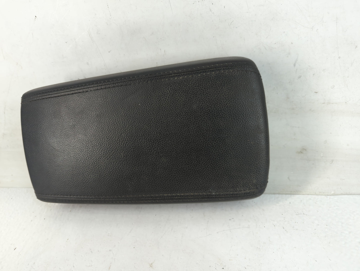 2017 Hyundai Elantra Center Console Armrest Cover Lid Fits OEM Used Auto Parts - Oemusedautoparts1.com