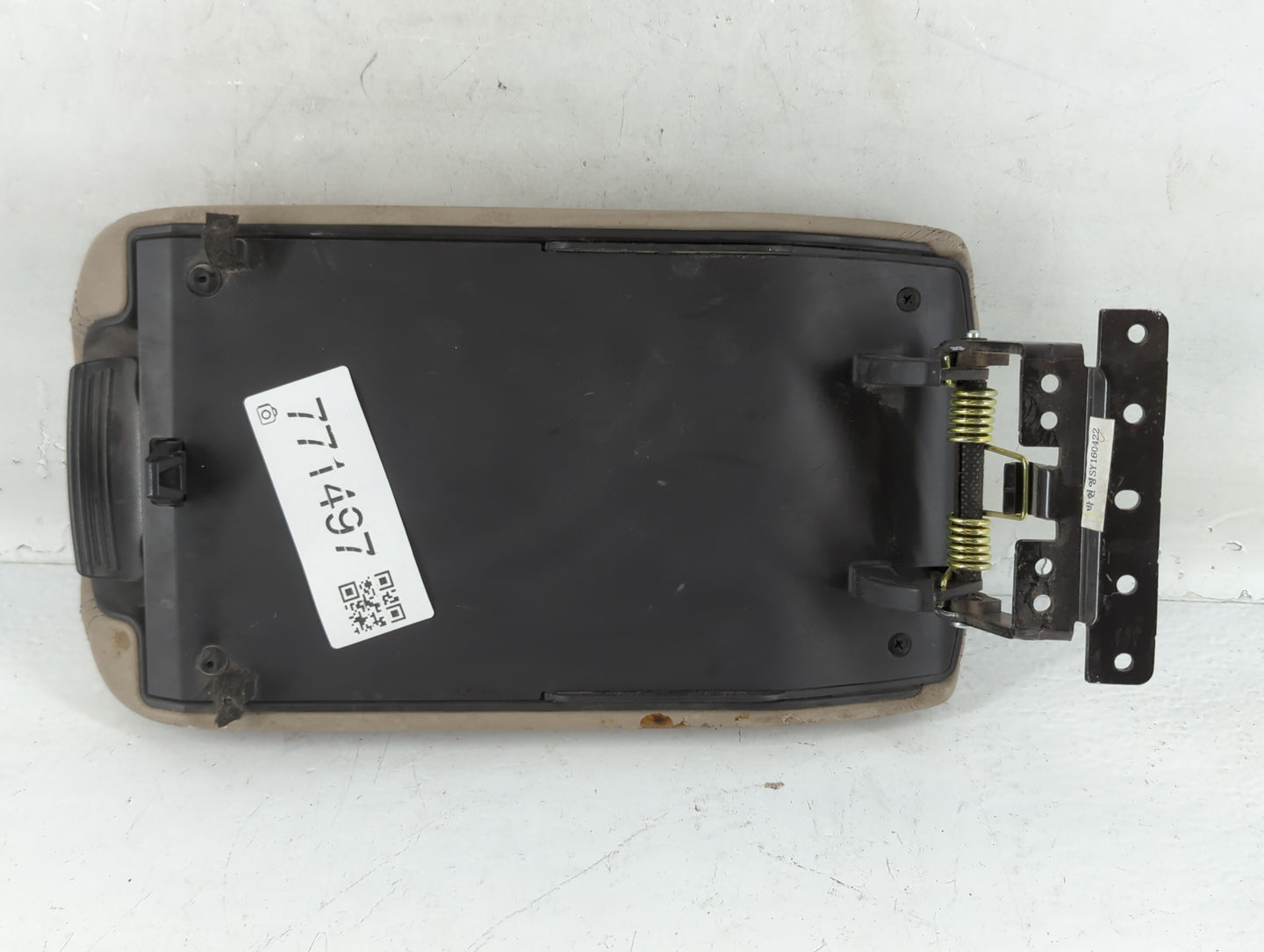 2017 Hyundai Elantra Center Console Armrest Cover Lid Fits OEM Used Auto Parts - Oemusedautoparts1.com