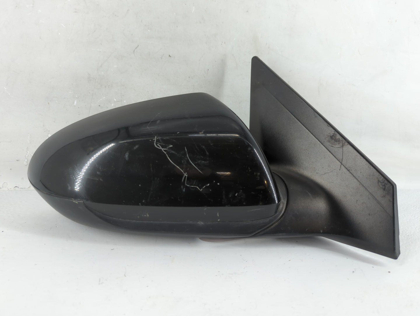 2017-2018 Hyundai Elantra Passenger Side View Mirror - Right Door Mirror OEM Used - Oemusedautoparts1.com
