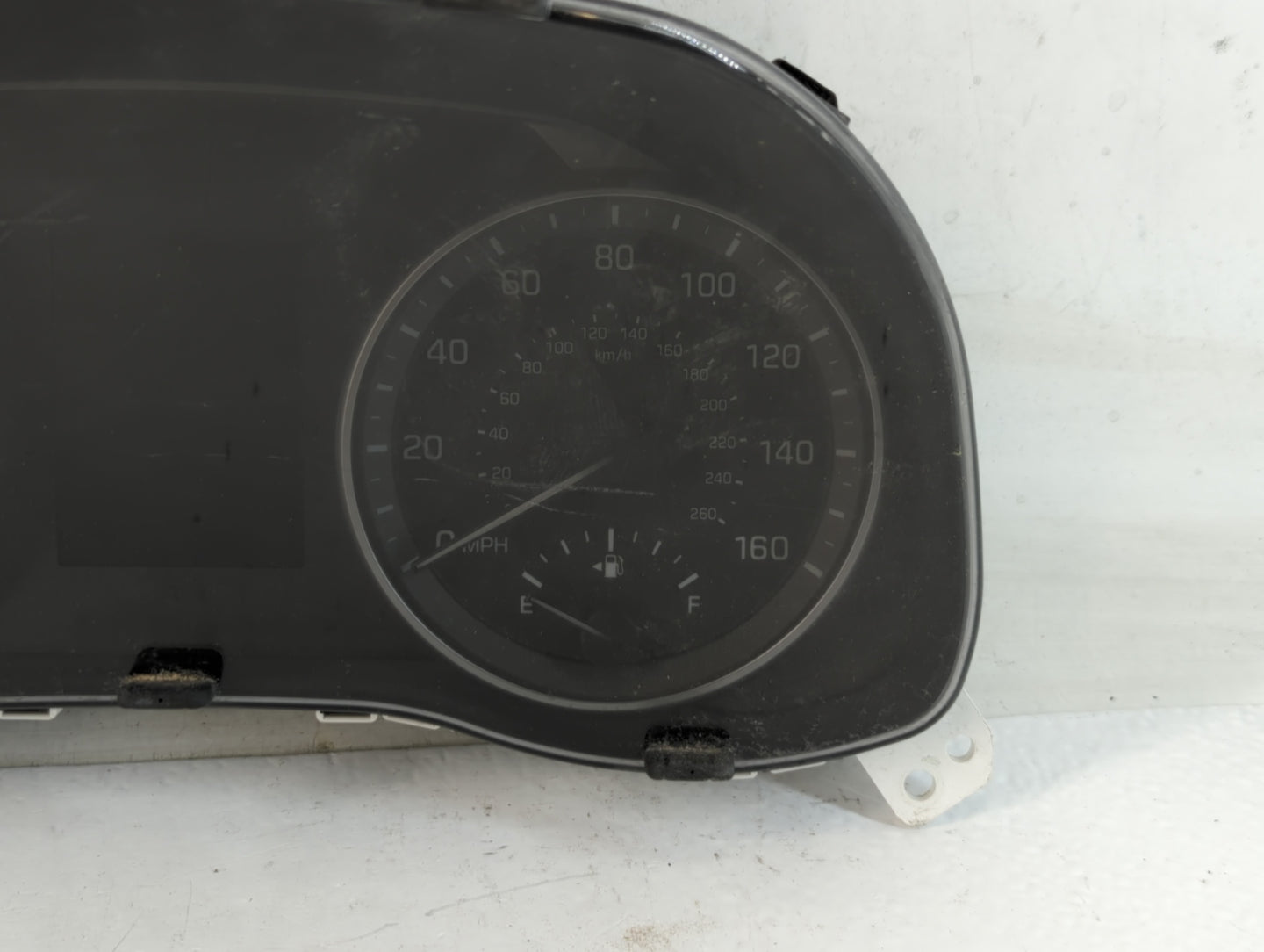 2017-2018 Hyundai Elantra Instrument Cluster Speedometer Gauges P/N:94011-F3010 Fits Fits 2017 2018 OEM Used Auto Parts - Oe
