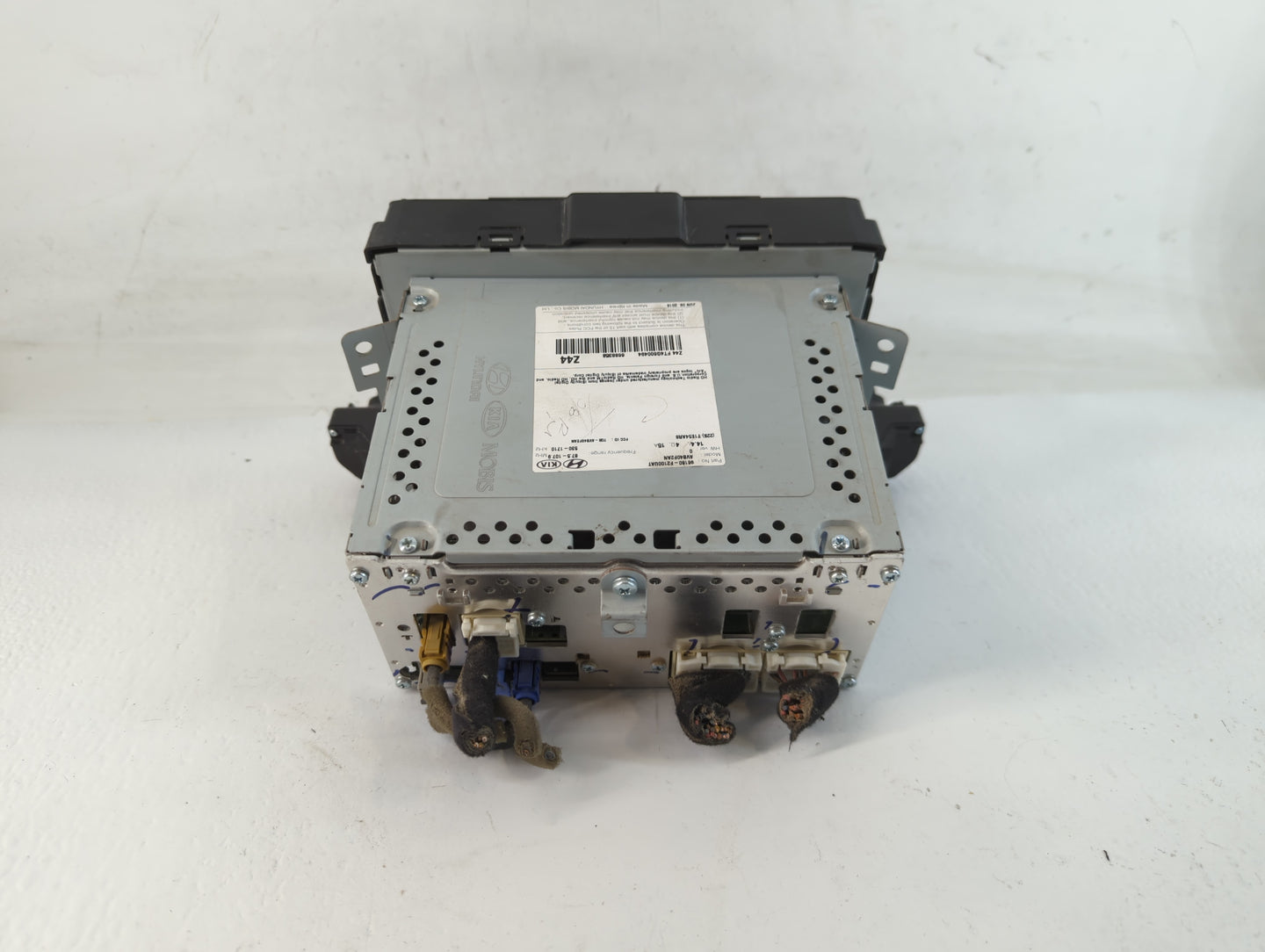 2017-2018 Hyundai Elantra Radio AM FM Cd Player Receiver Replacement P/N:96160-F2100UAT Fits Fits 2017 2018 OEM Used Auto Pa