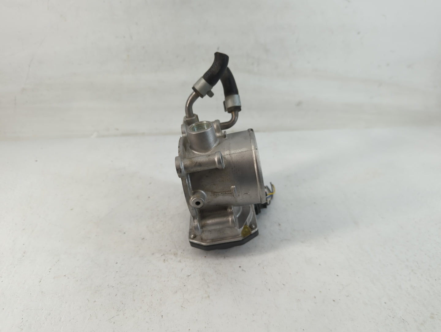 2011-2020 Hyundai Elantra Throttle Body P/N:35100-2E000 Fits Fits 2011 2012 2013 2014 2015 2016 2017 2018 2019 2020 2021 OEM