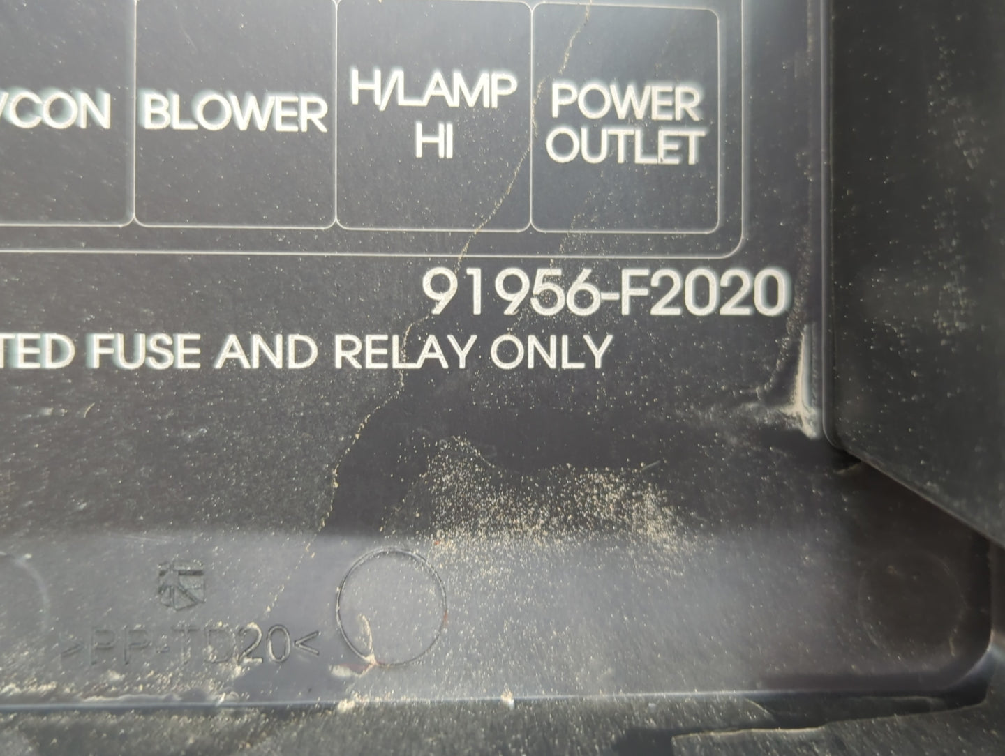 2017 Hyundai Elantra Fusebox Fuse Box Panel Relay Module P/N:91956-F2020 Fits OEM Used Auto Parts - Oemusedautoparts1.com