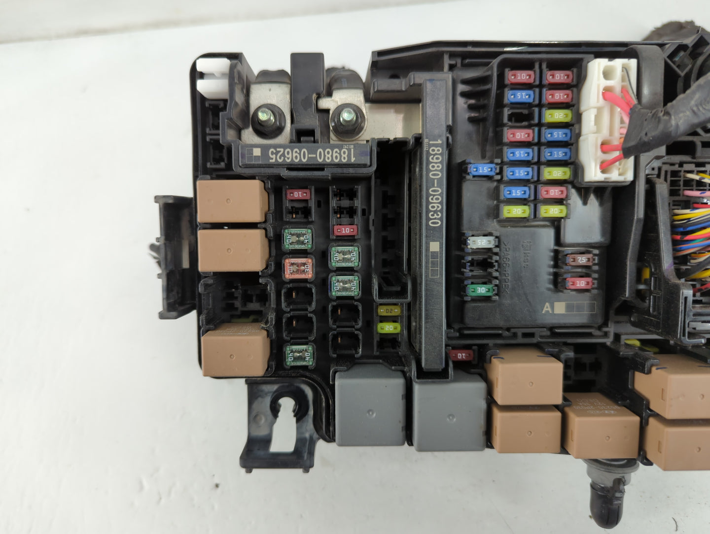 2017 Hyundai Elantra Fusebox Fuse Box Panel Relay Module P/N:91956-F2020 Fits OEM Used Auto Parts - Oemusedautoparts1.com
