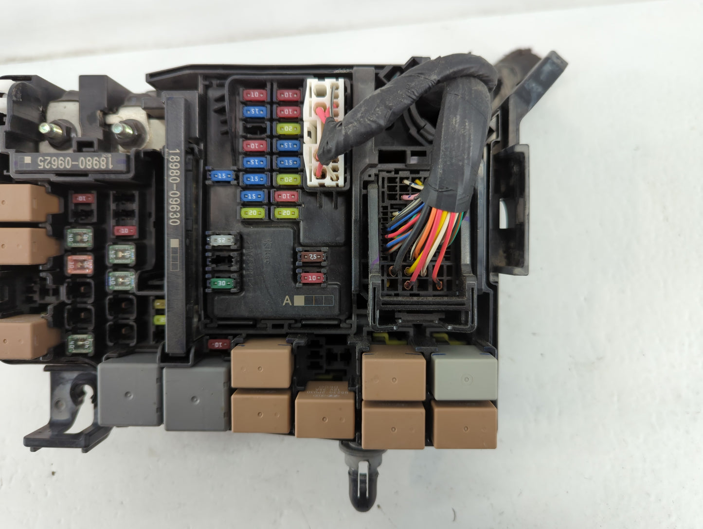 2017 Hyundai Elantra Fusebox Fuse Box Panel Relay Module P/N:91956-F2020 Fits OEM Used Auto Parts - Oemusedautoparts1.com