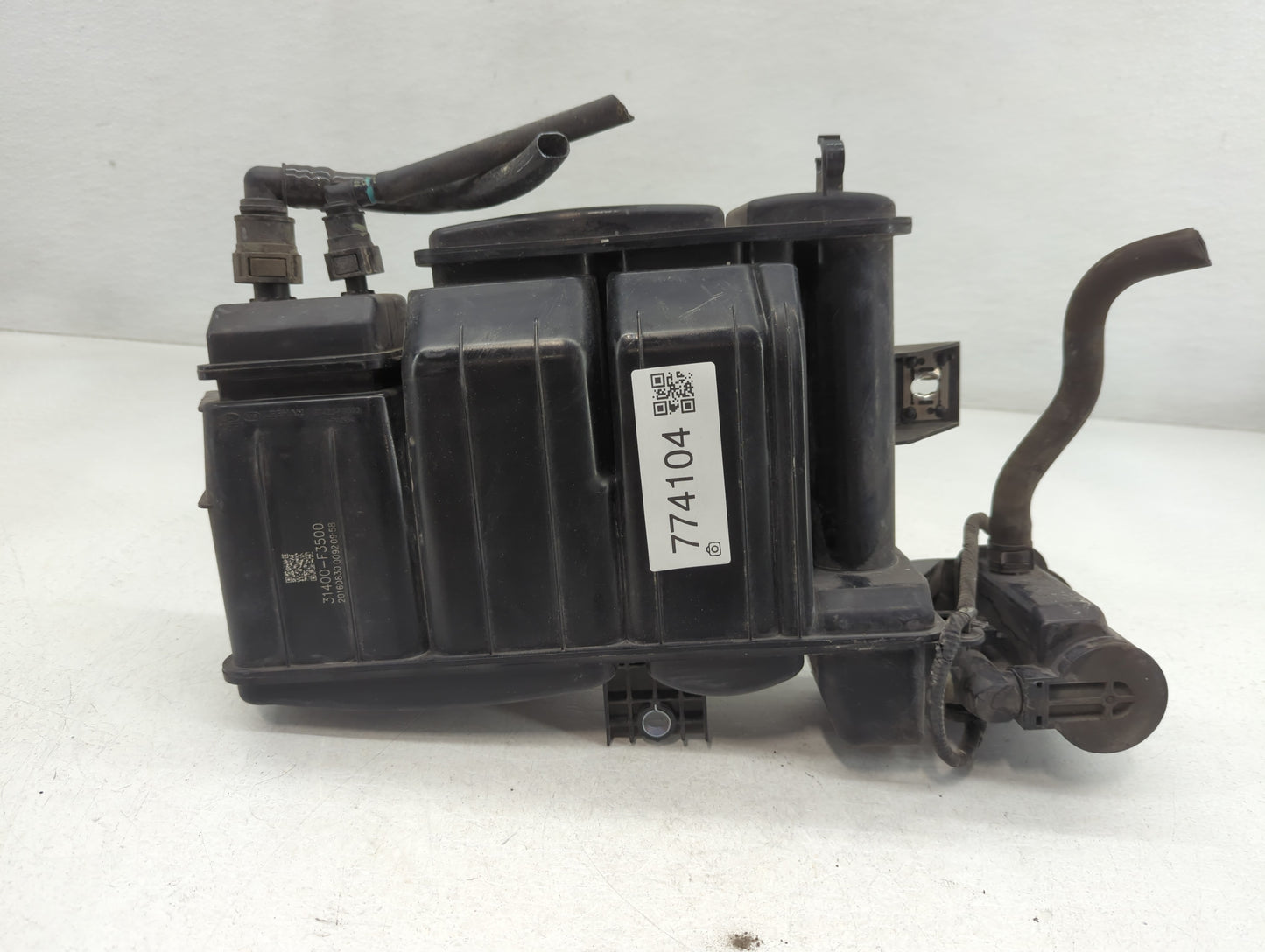 2017 Hyundai Elantra Fuel Vapor Charcoal Canister - Oemusedautoparts1.com