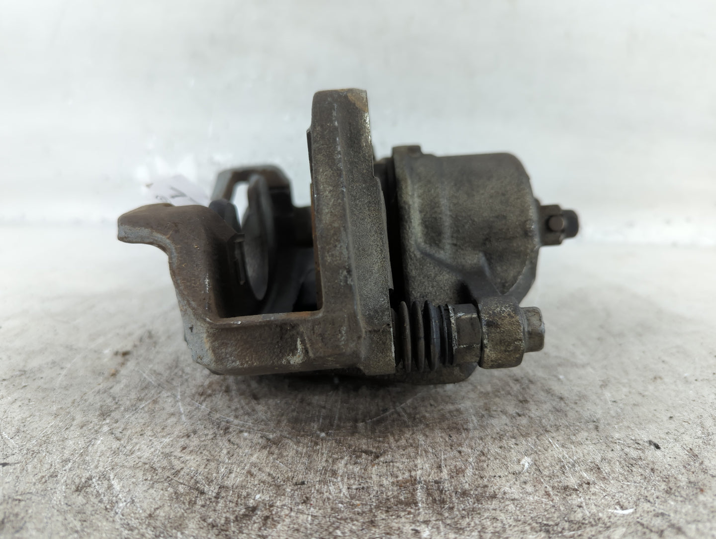 2017-2020 Hyundai Elantra Front Passenger Right Brake Caliper - Oemusedautoparts1.com
