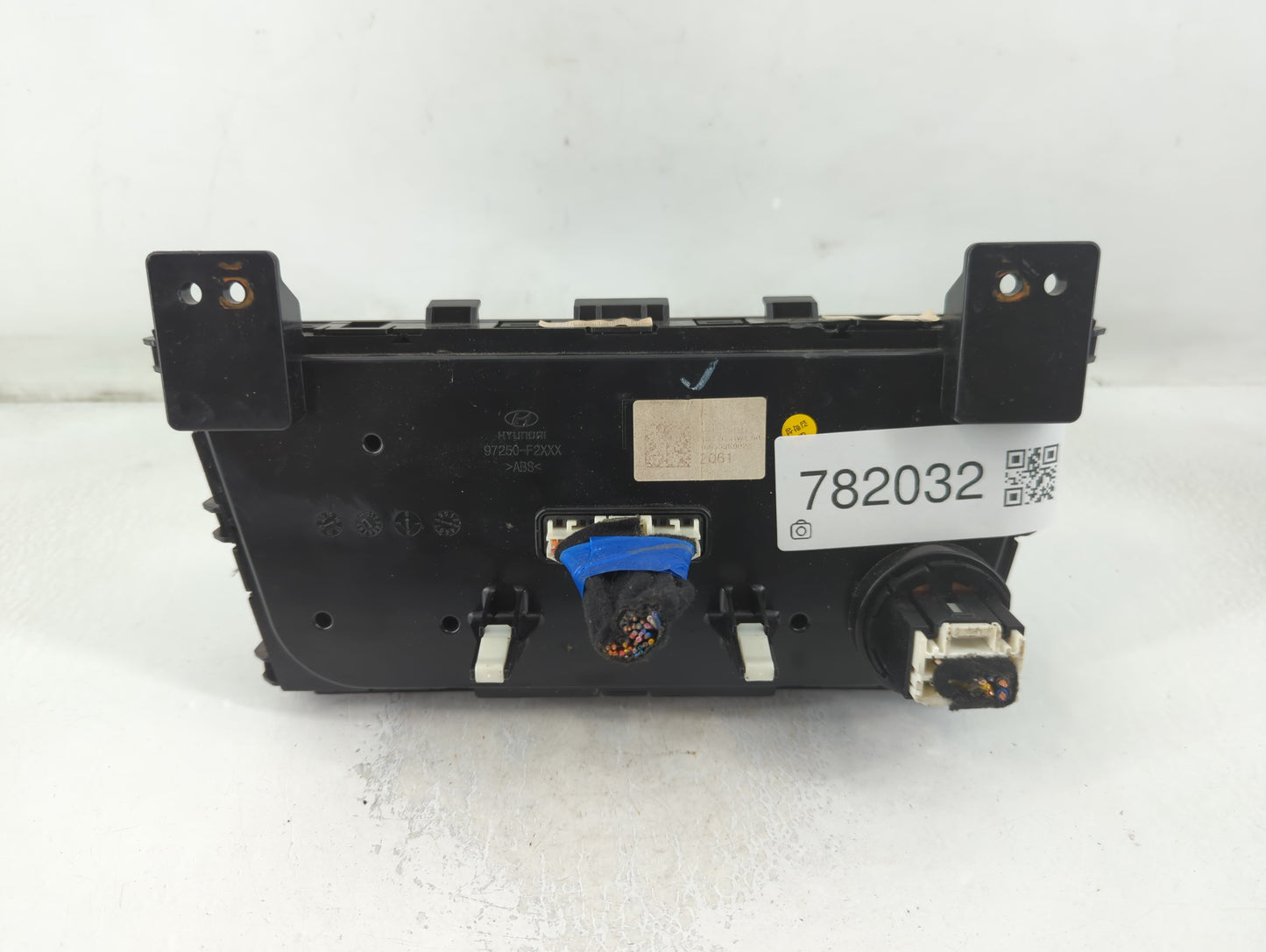 2017-2018 Hyundai Elantra Climate Control Module Temperature AC/Heater Replacement P/N:97250-F2XXX Fits Fits 2017 2018 OEM U