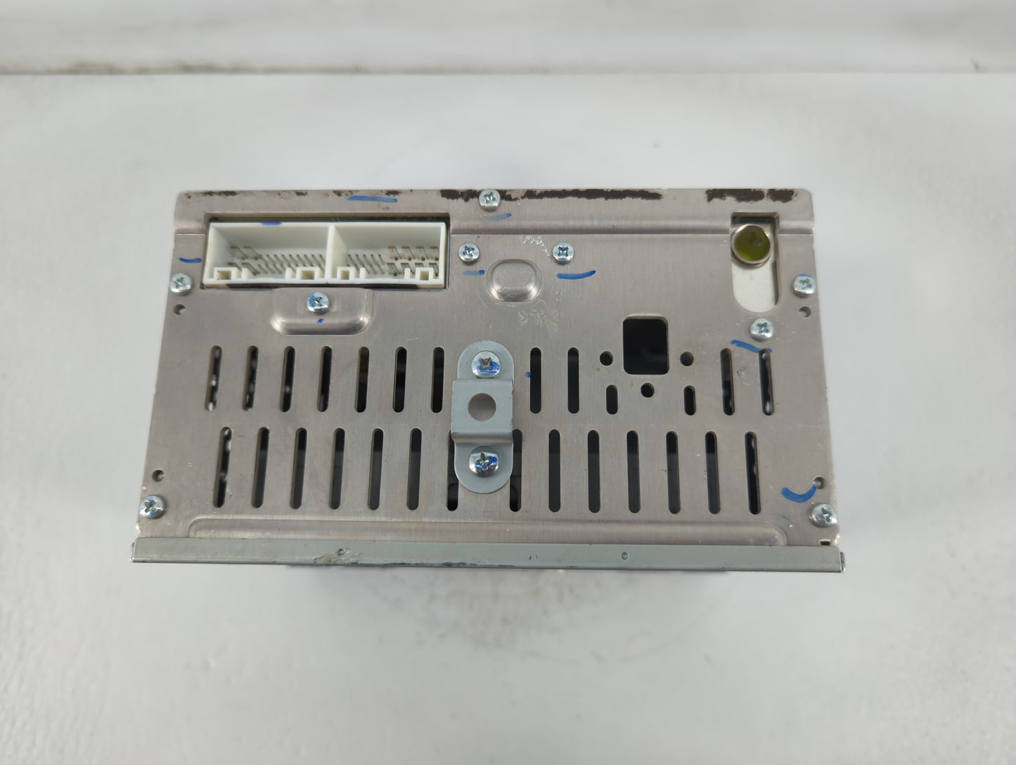 2017-2018 Hyundai Elantra Radio AM FM Cd Player Receiver Replacement P/N:96170F2220UAT Fits Fits 2017 2018 OEM Used Auto Par