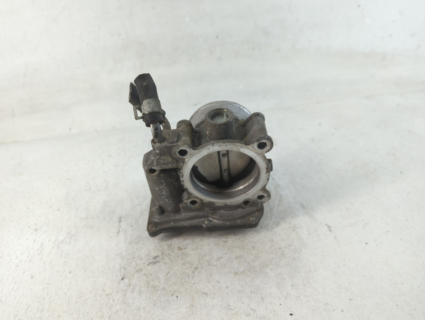 2011-2020 Hyundai Elantra Throttle Body P/N:35100-2E000 Fits Fits 2011 2012 2013 2014 2015 2016 2017 2018 2019 2020 2021 OEM
