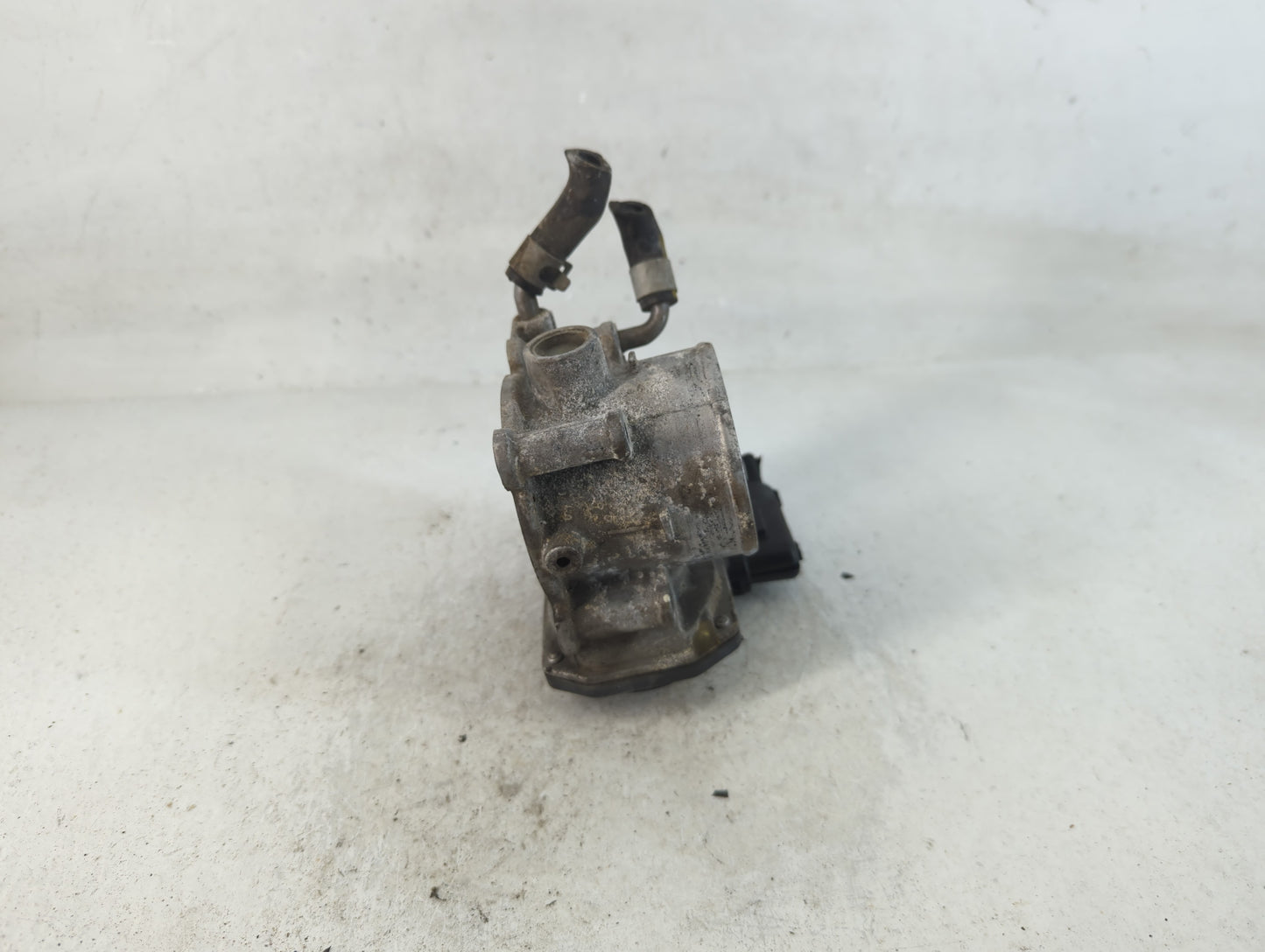 2011-2020 Hyundai Elantra Throttle Body P/N:5323 08B21 35100-2E000 Fits OEM Used Auto Parts - Oemusedautoparts1.com
