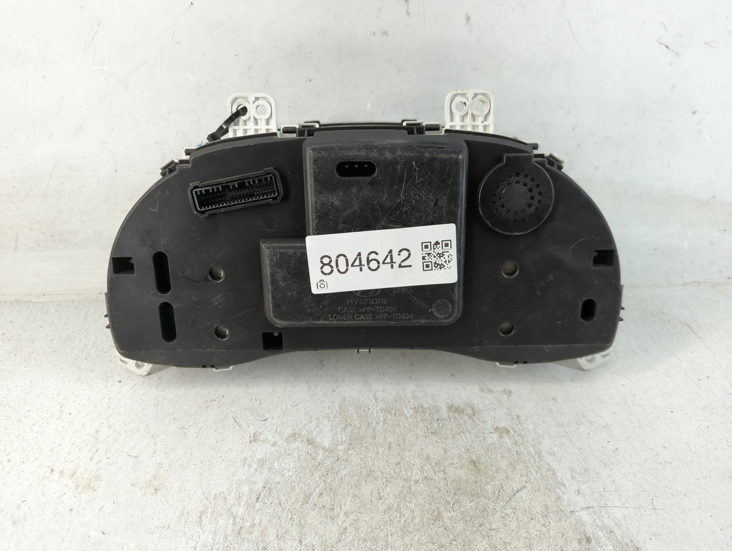 2017-2018 Hyundai Elantra Instrument Cluster Speedometer Gauges P/N:94001-F3010 Fits Fits 2017 2018 OEM Used Auto Parts - Oe