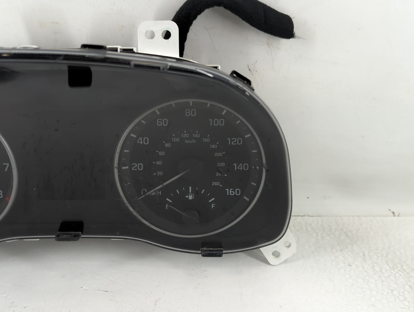 2017-2018 Hyundai Elantra Instrument Cluster Speedometer Gauges P/N:TN157580 94001-F3010 Fits Fits 2017 2018 OEM Used Auto P