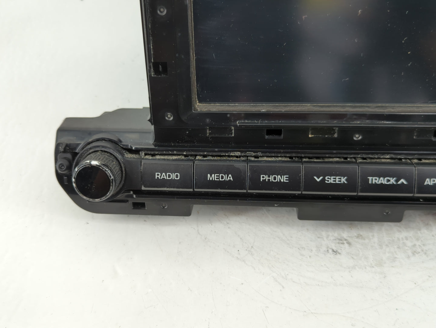 2017-2018 Hyundai Elantra Radio AM FM Cd Player Receiver Replacement P/N:96160-F2100UAT Fits Fits 2017 2018 OEM Used Auto Pa