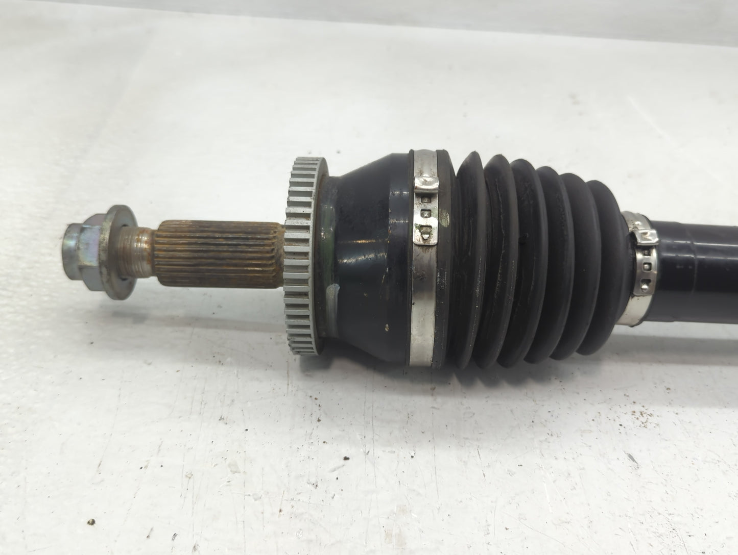 2017-2020 Hyundai Elantra Axle Shaft Front Driver Cv C/v - Oemusedautoparts1.com