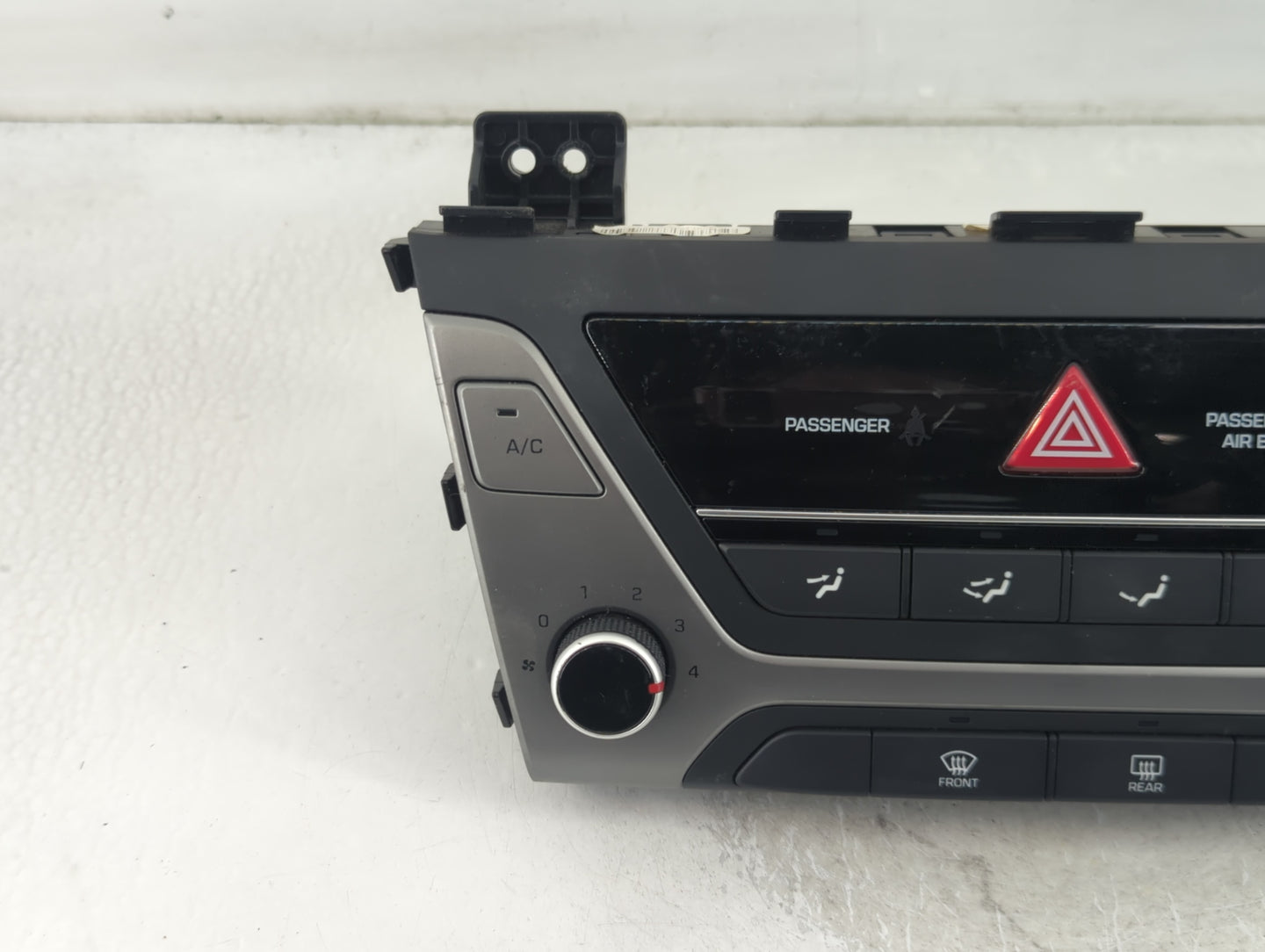 2017-2018 Hyundai Elantra Climate Control Module Temperature AC/Heater Replacement P/N:97250-F20674 Fits Fits 2017 2018 OEM 