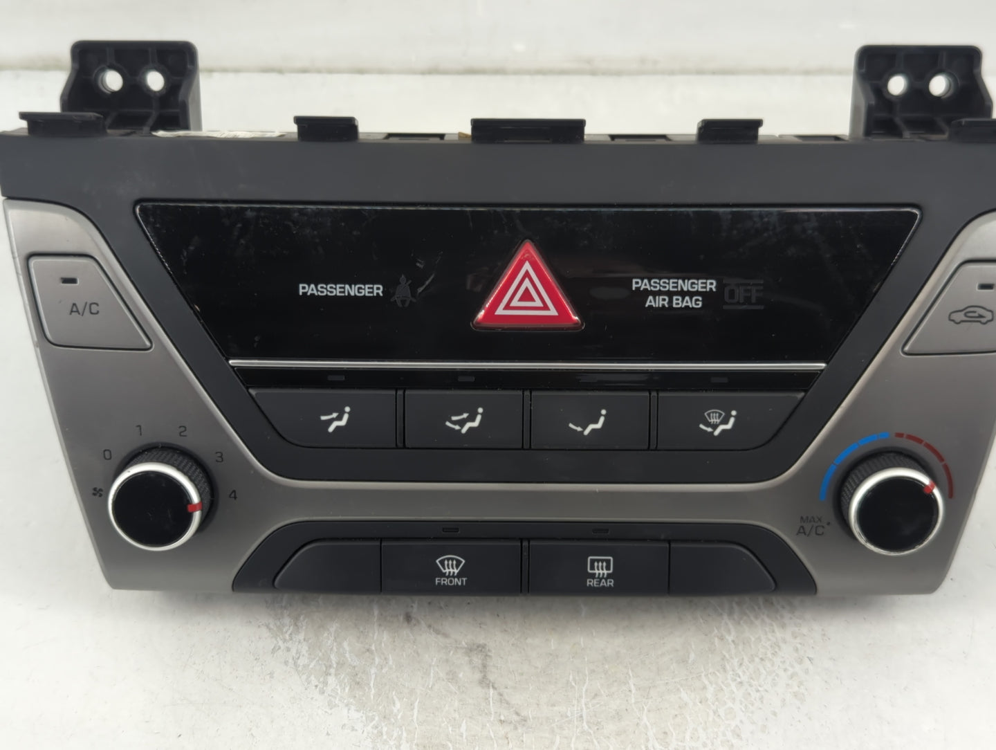 2017-2018 Hyundai Elantra Climate Control Module Temperature AC/Heater Replacement P/N:97250-F20674 Fits Fits 2017 2018 OEM 