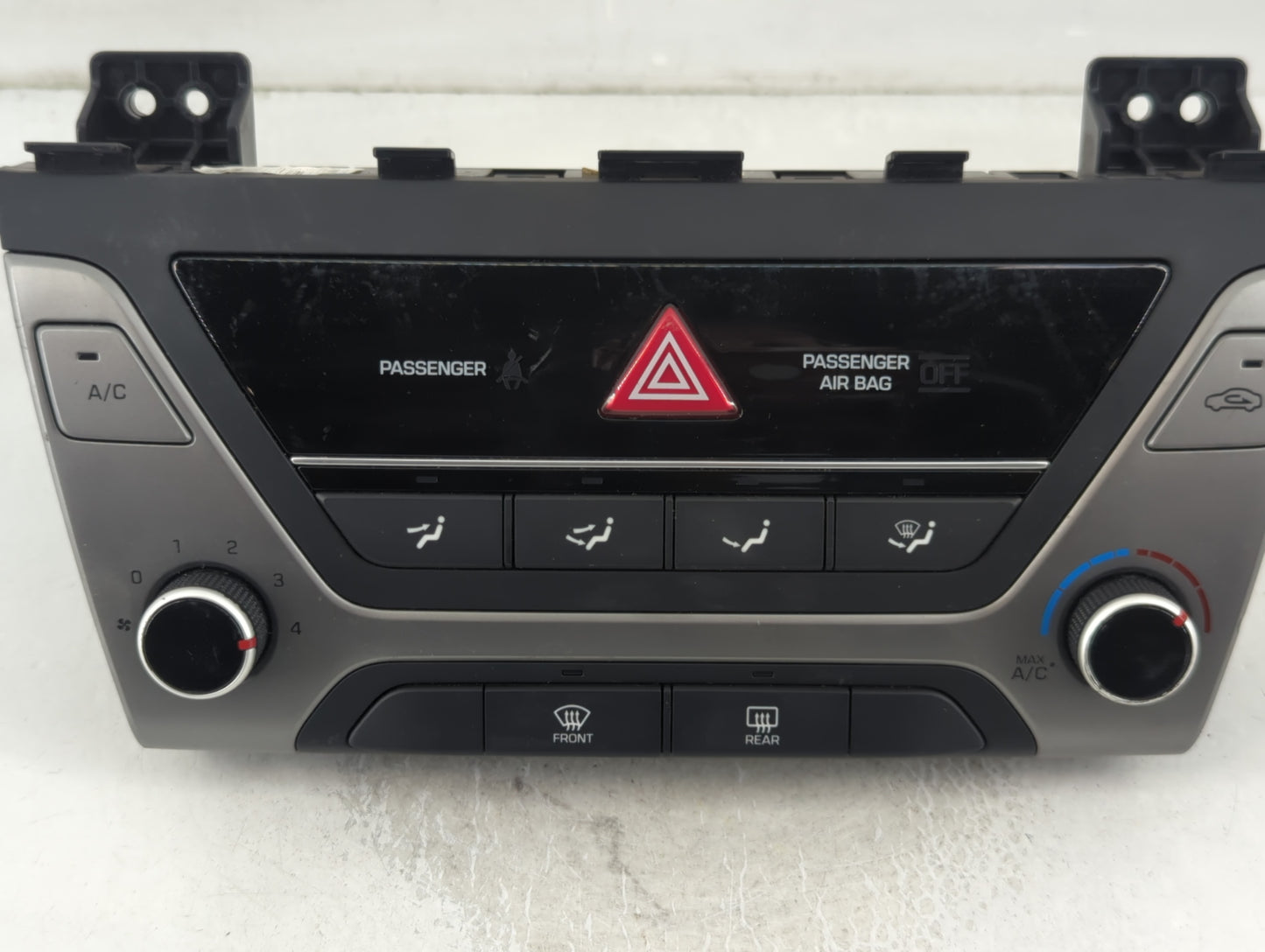 2017-2018 Hyundai Elantra Climate Control Module Temperature AC/Heater Replacement P/N:97250-F20674 Fits Fits 2017 2018 OEM 
