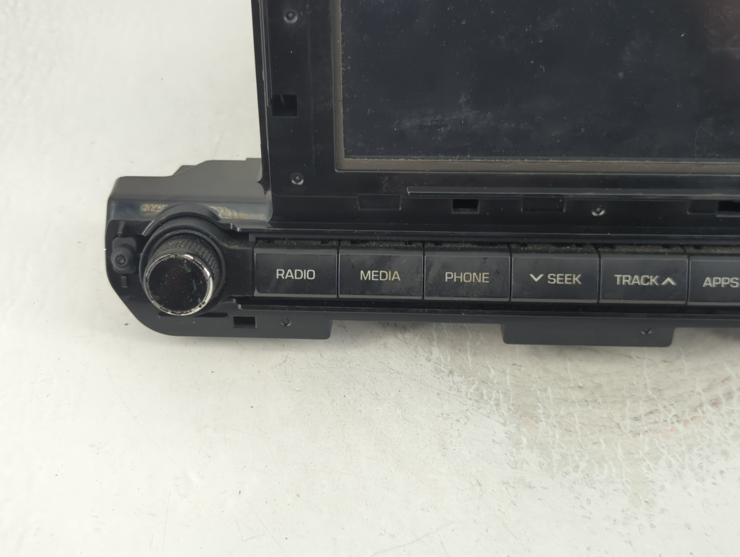 2017-2018 Hyundai Elantra Radio AM FM Cd Player Receiver Replacement P/N:96160-F2100UAT Fits Fits 2017 2018 OEM Used Auto Pa