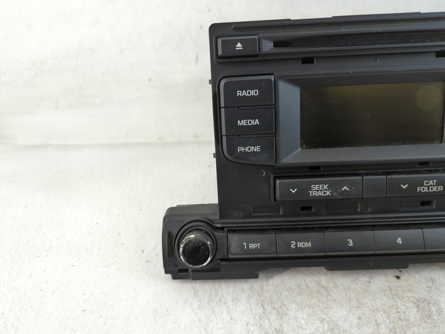 2017-2018 Hyundai Elantra Radio AM FM Cd Player Receiver Replacement P/N:96170-F2140UAT Fits Fits 2017 2018 OEM Used Auto Pa