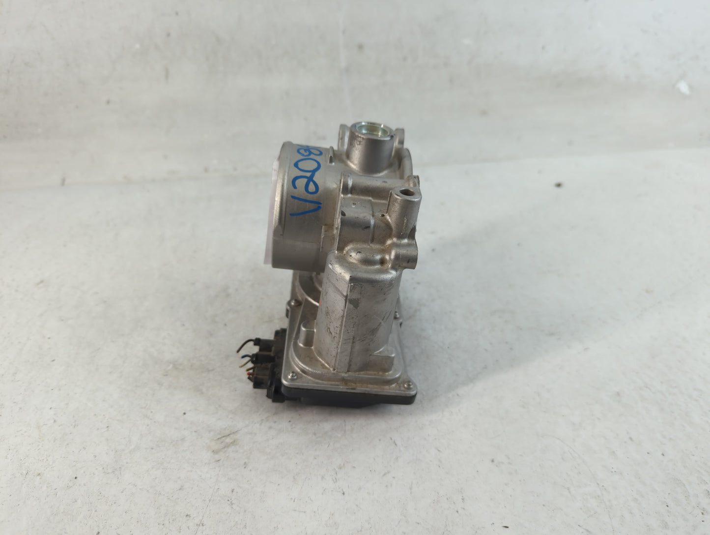 2011-2020 Hyundai Elantra Throttle Body P/N:35100-2E710 Fits Fits 2011 2012 2013 2014 2015 2016 2017 2018 2019 2020 2021 OEM