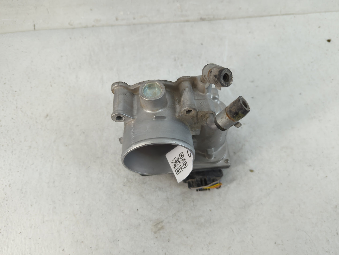 2017-2020 Hyundai Elantra Throttle Body P/N:35100-2E000 Fits Fits 2015 2016 2017 2018 2019 2020 2021 2022 OEM Used Auto Part