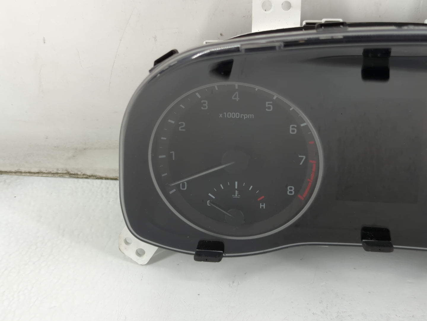 2017-2018 Hyundai Elantra Instrument Cluster Speedometer Gauges P/N:94001-F3010 TN157580-01011H Fits Fits 2017 2018 OEM Used