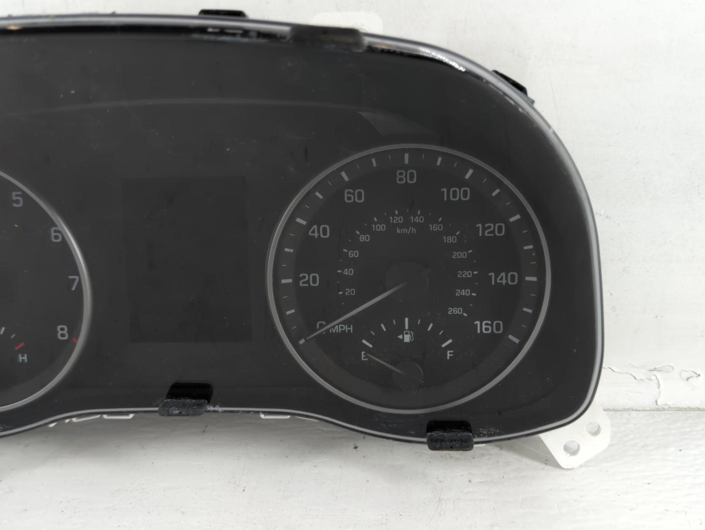 2017-2018 Hyundai Elantra Instrument Cluster Speedometer Gauges P/N:94001-F2060 Fits Fits 2017 2018 OEM Used Auto Parts - Oe