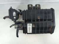 2017 Hyundai Elantra Fuel Vapor Charcoal Canister 916002 - Oemusedautoparts1.com