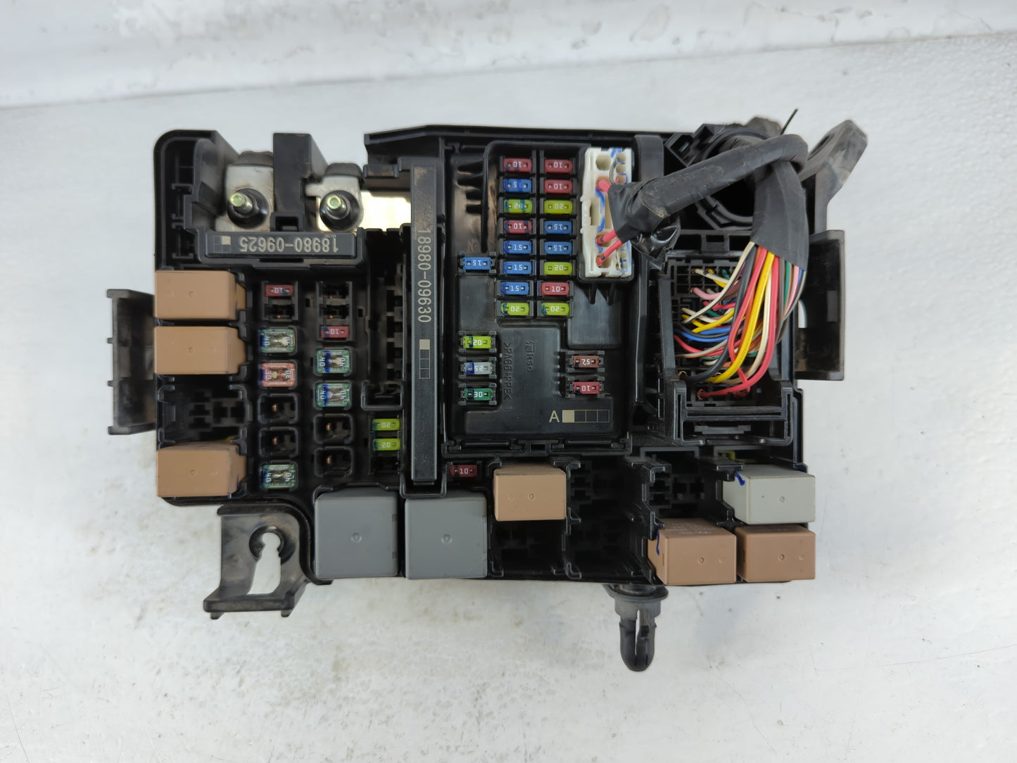 2017 Hyundai Elantra Fusebox Fuse Box Panel Relay Module P/N:91956-F2020 Fits OEM Used Auto Parts - Oemusedautoparts1.com