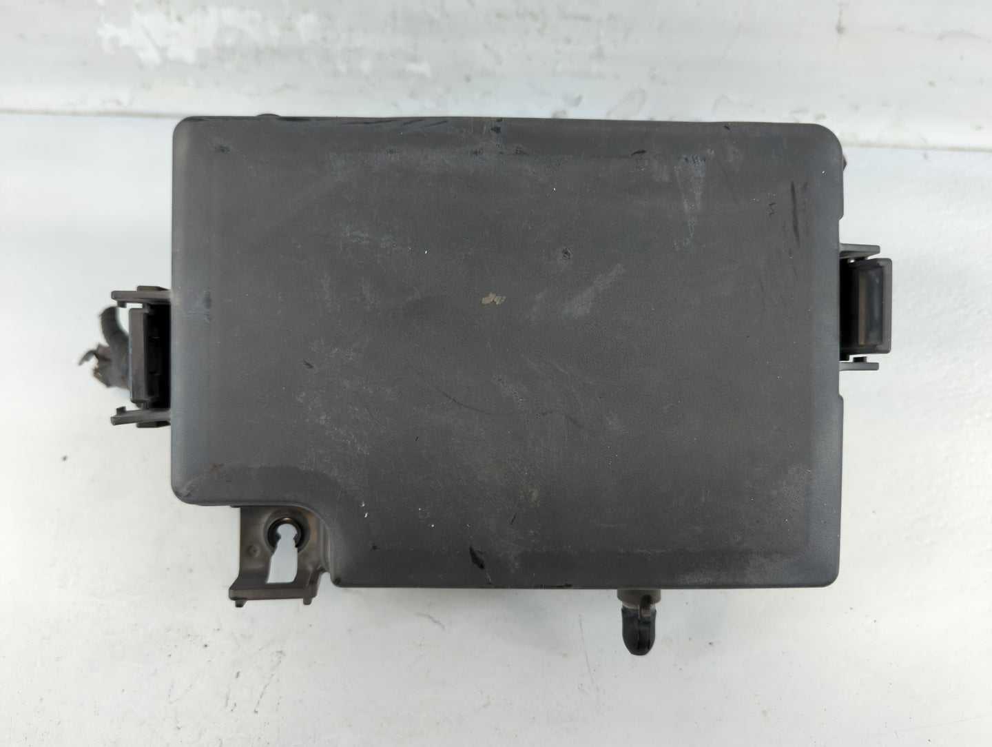 2017 Hyundai Elantra Fusebox Fuse Box Panel Relay Module P/N:91203 F2260 Fits OEM Used Auto Parts - Oemusedautoparts1.com