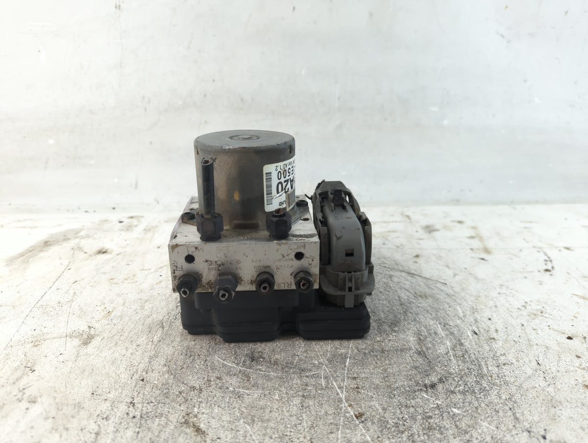 2017-2019 Hyundai Elantra Anti-Lock Brake ABS Pump Module Actuator OEM P/N:61589-45200 Fits Fits 2017 2018 2019 OEM Used Aut
