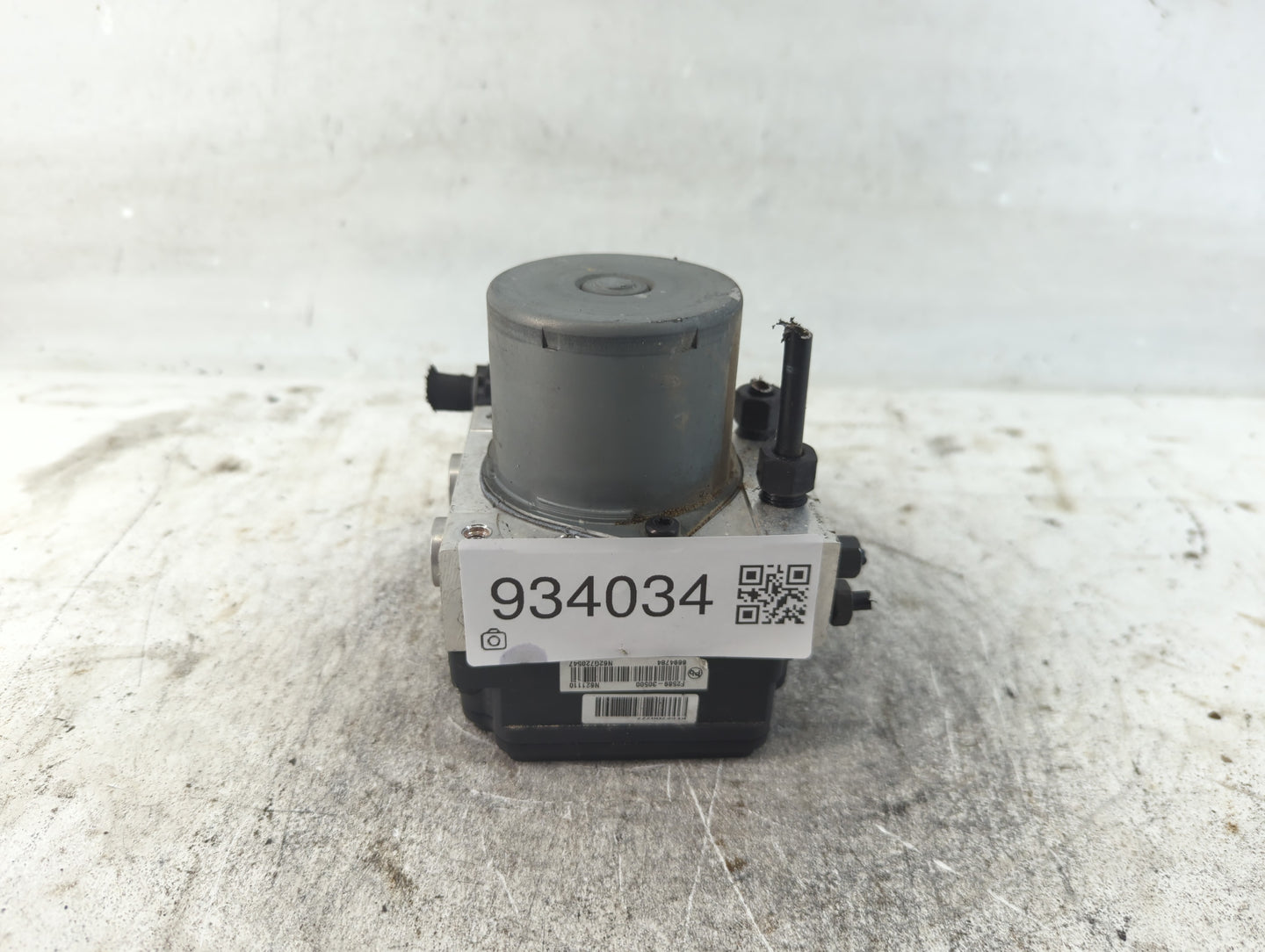2017-2019 Hyundai Elantra ABS Pump Control Module Replacement P/N:61589-45200 Fits Fits 2017 2018 2019 OEM Used Auto Parts -