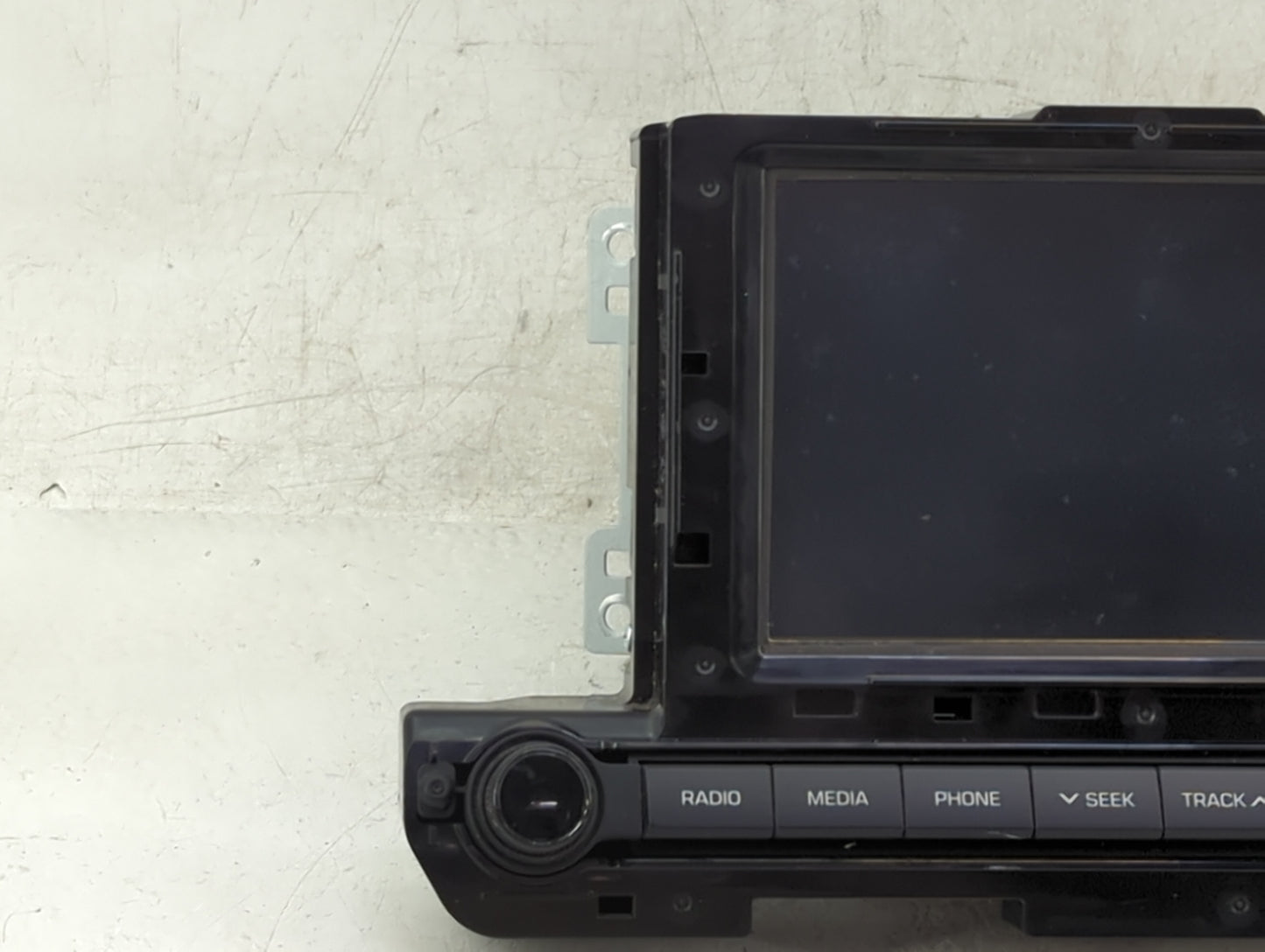 2017-2018 Hyundai Elantra Radio AM FM Cd Player Receiver Replacement Fits Fits 2017 2018 OEM Used Auto Parts - Oemusedautopa