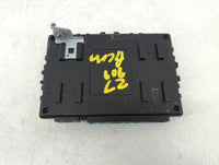 2017-2018 Hyundai Elantra Body Control Module Bcm Inner Cabin Fuse Box - Oemusedautoparts1.com
