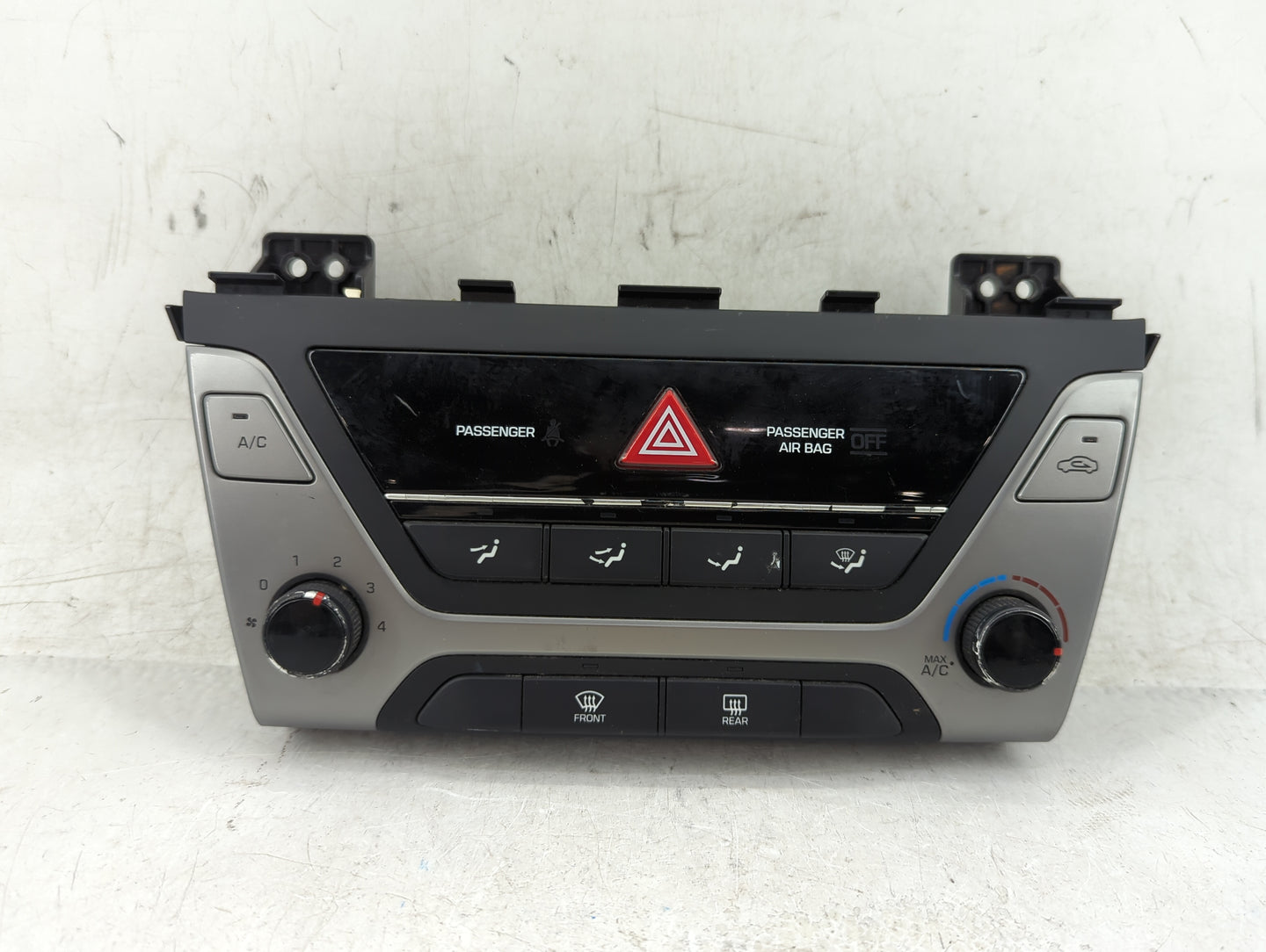 2017 Hyundai Elantra Climate Control Module Temperature AC/Heater Replacement P/N:97250-F20614X 97250-F2XXX Fits OEM Used Au