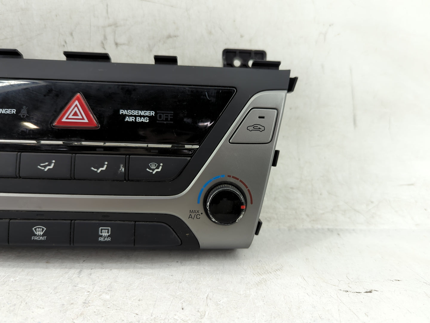 2017 Hyundai Elantra Climate Control Module Temperature AC/Heater Replacement P/N:97250-F20614X 97250-F2XXX Fits OEM Used Au